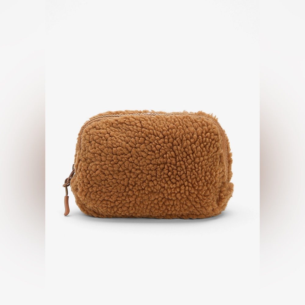 Maurices Teddy Sherpa Crossbody Belt Bag NWT Camel Crossbody Bag Gym Work - Picture 2 of 10